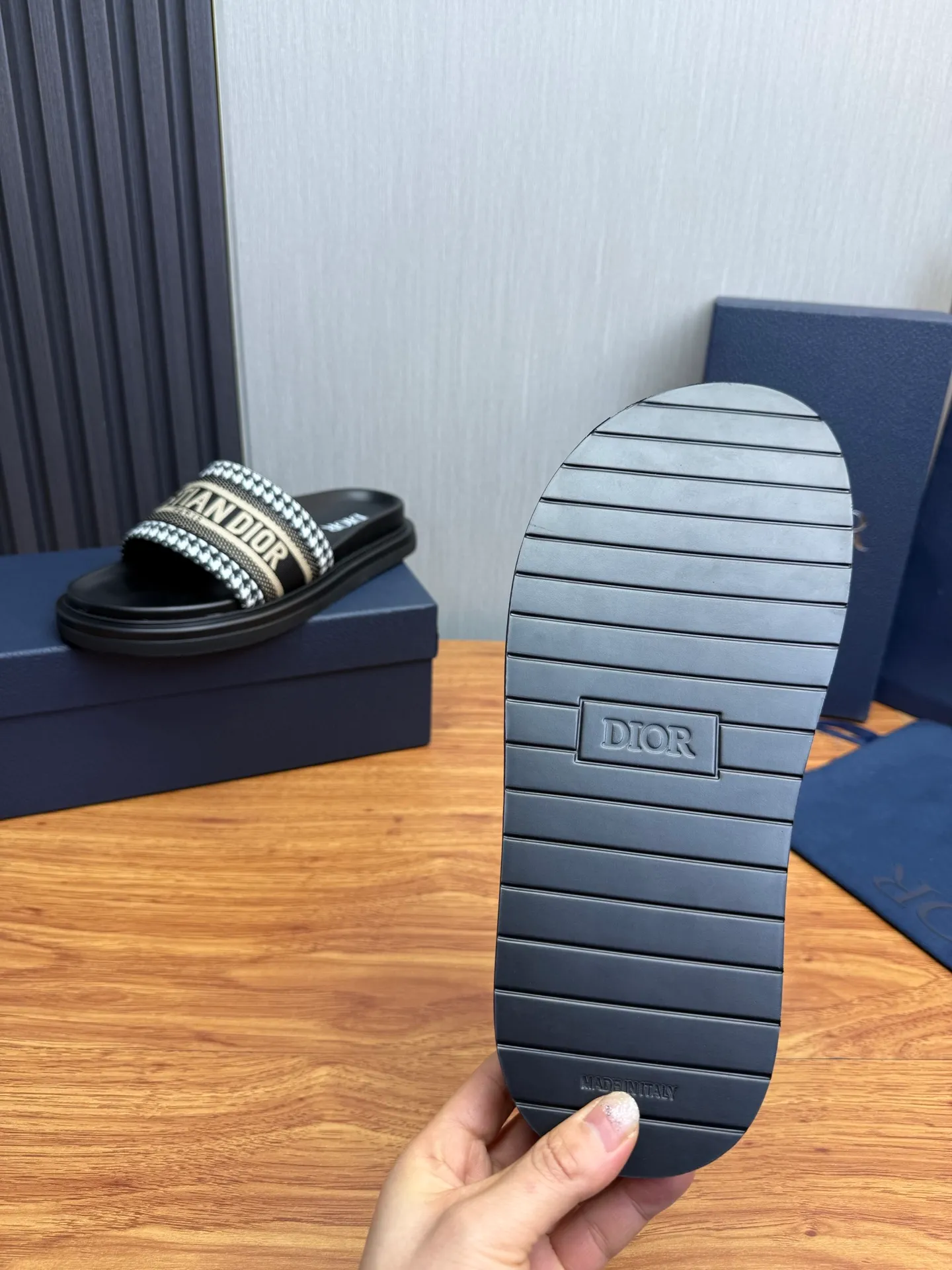 Men's shoes 260💰 Dior. Men's slippers🩴Official website 1:1 production 38-45 size 45 46 🉑️Customized original material shipped✅